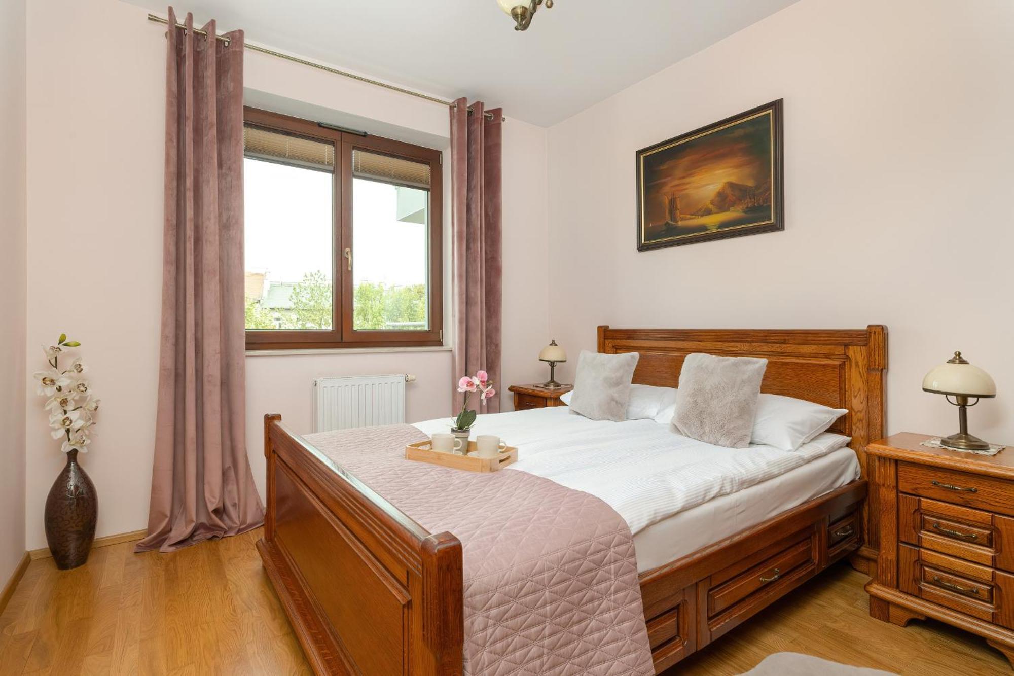 Apartment Przytulny Z Klimatyzacja I Parkingiem By Renters Krakow